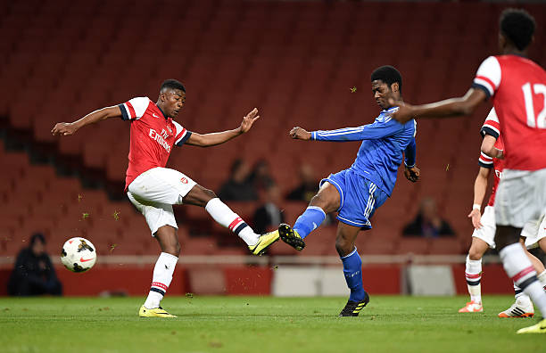 年輕粉絲 年輕粉絲